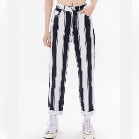 BDG Denim - BDG Black and White Striped High Rise Mom Jeans Size 27